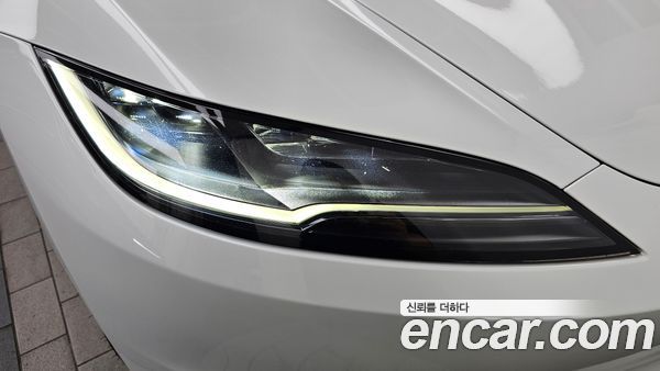 Tesla Model 3 2024, фото 8