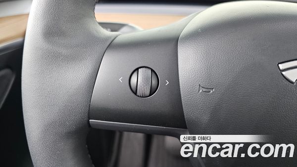 Tesla Model Y 2024, фото 30