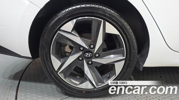 Hyundai Elantra 2021, фото 5