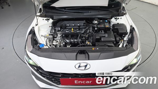 Hyundai Elantra 2021, фото 6