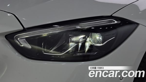 Mercedes-Benz C-Class 2023, фото 8