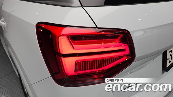 Audi Q2 2020, фото 8