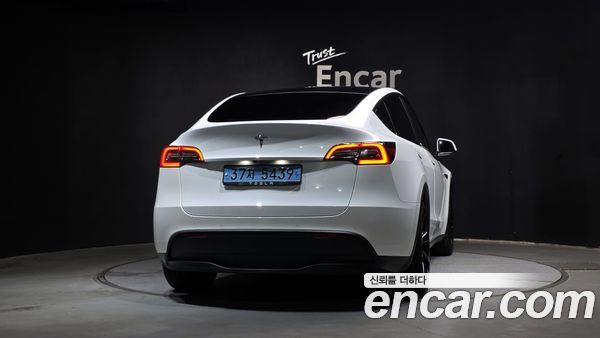 Tesla Model Y 2021, фото 4