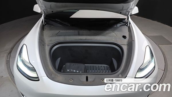 Tesla Model Y 2021, фото 6