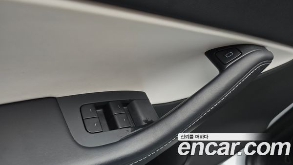Tesla Model Y 2021, фото 26