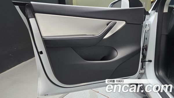Tesla Model Y 2021, фото 14