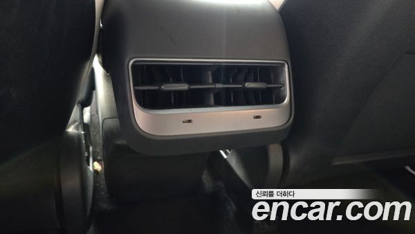 Tesla Model Y 2021, фото 27