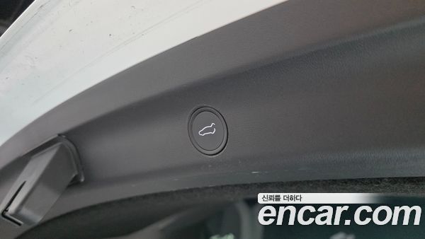 Tesla Model Y 2021, фото 30