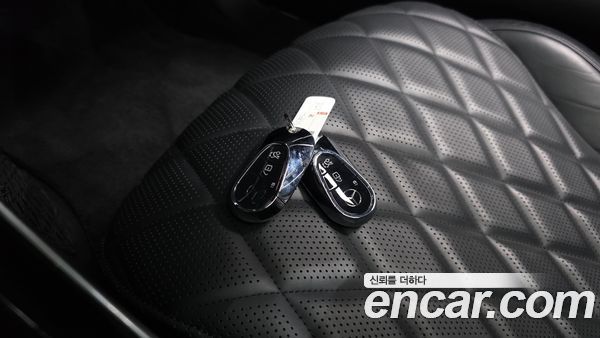 Mercedes-Benz S-Class 2022, фото 31