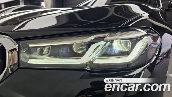 BMW 5 Series 2023, фото 8