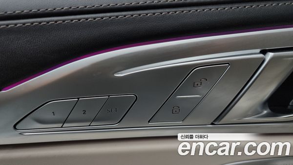 BMW 8 Series 2022, фото 31