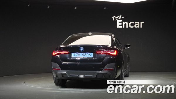 BMW i4 2024, фото 4