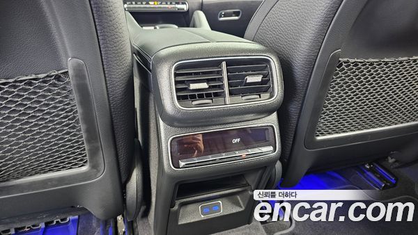 Mercedes-Benz GLE 2023, фото 31