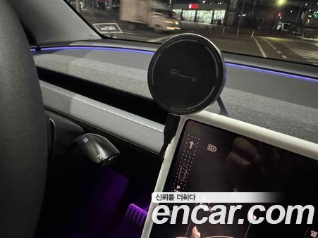 Tesla Model Y 2025, фото 15