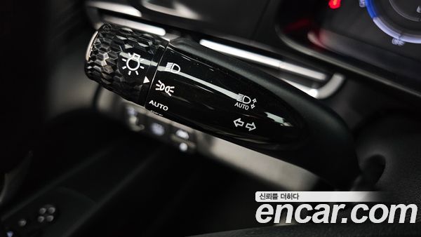 Hyundai Elantra 2023, фото 29
