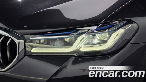 BMW 5 Series 2023, фото 8
