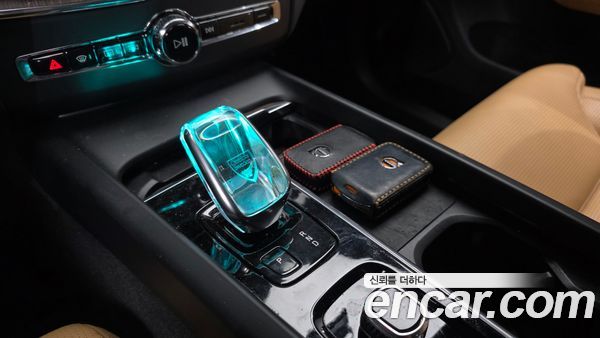 Volvo XC60 2021, фото 9