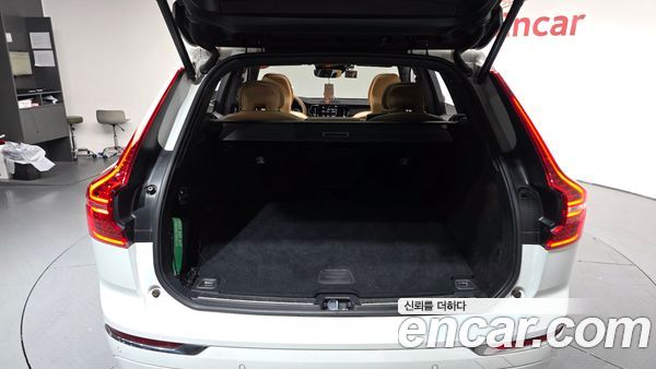 Volvo XC60 2021, фото 20