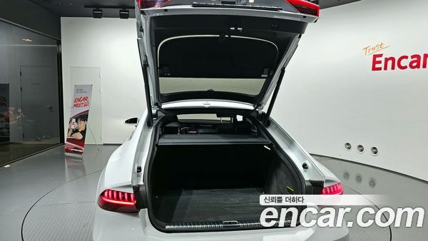 Audi A7 2021, фото 20