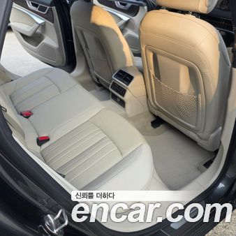 Audi A6 2021, фото 11