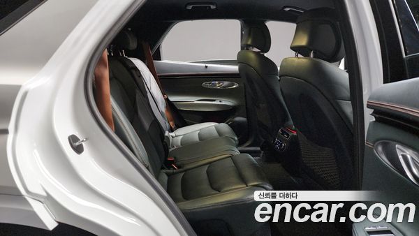 Genesis GV70 2024, фото 12