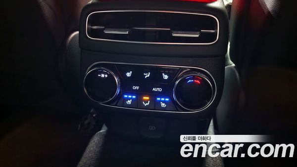 Genesis GV70 2024, фото 18