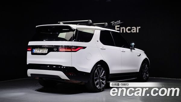 Land Rover Discovery 2022, фото 2