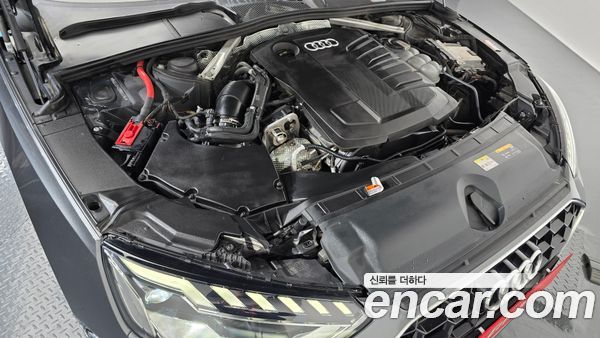 Audi A4 2022, фото 6