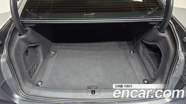 Audi A4 2022, фото 20