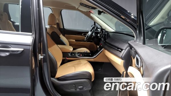 Kia Carnival 2023, фото 11