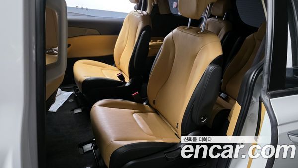 Kia Carnival 2023, фото 11