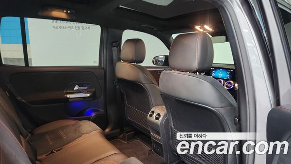 Mercedes-Benz GLB 2022, фото 10