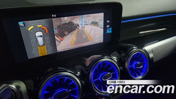 Mercedes-Benz GLB 2022, фото 12