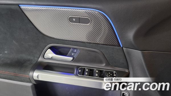 Mercedes-Benz GLB 2022, фото 16