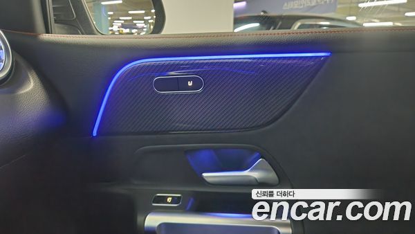 Mercedes-Benz GLB 2022, фото 17