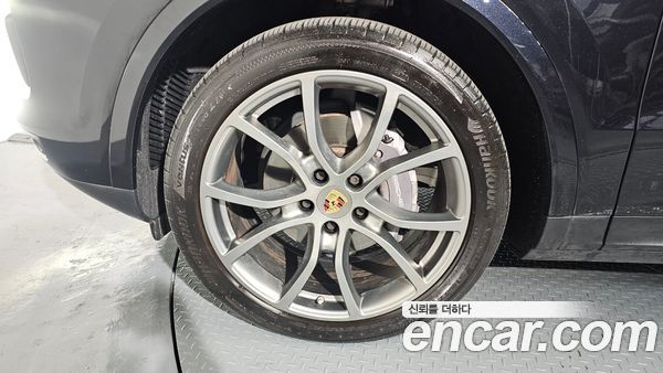 Porsche Cayenne 2021, фото 5