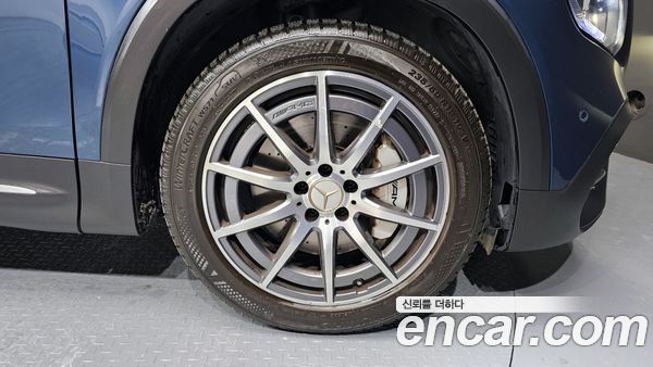 Mercedes-Benz GLB 2023, фото 5