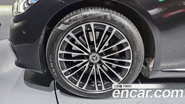 Mercedes-Benz S-Class 2022, фото 5