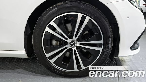 Mercedes-Benz E-Class 2021, фото 5