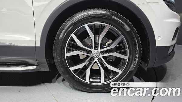 Volkswagen Tiguan 2020, фото 5