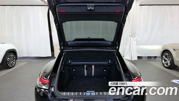 Porsche Panamera 2021, фото 5