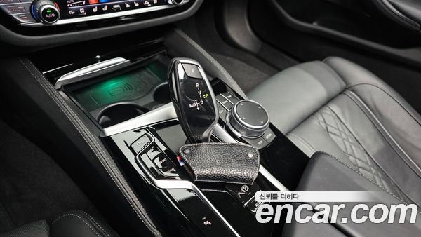 BMW 5 Series 2021, фото 9