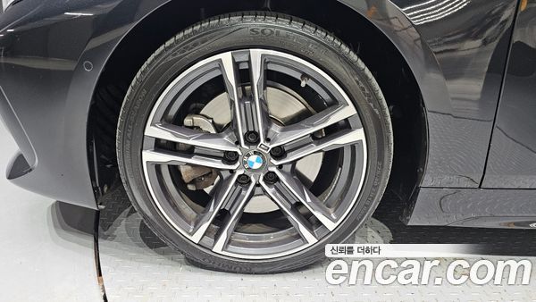 BMW 1 Series 2022, фото 5