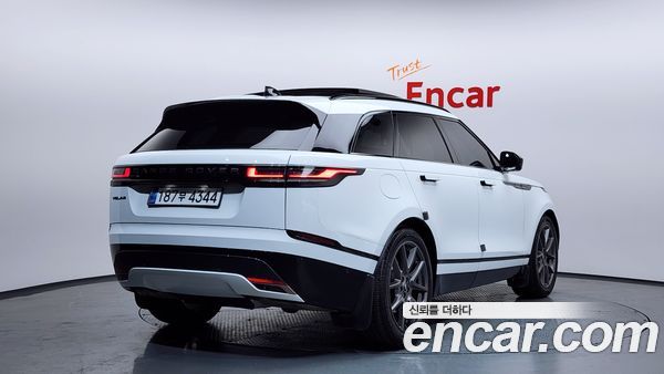 Land Rover Range Rover Velar 2025