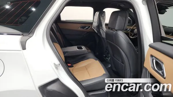Land Rover Range Rover Velar 2025, фото 11