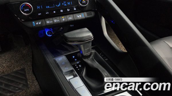 Hyundai Elantra 2022, фото 9