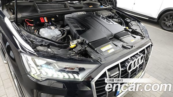 Audi Q7 2021, фото 6