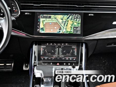 Audi Q7 2021, фото 14