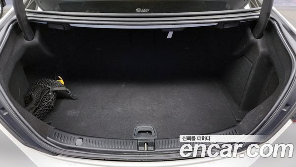 Mercedes-Benz E-Class 2022, фото 20
