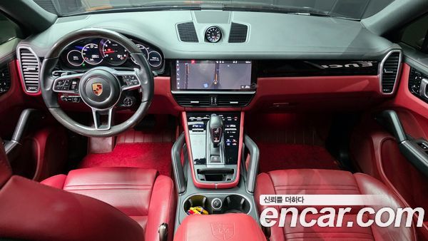 Porsche Cayenne 2020, фото 7